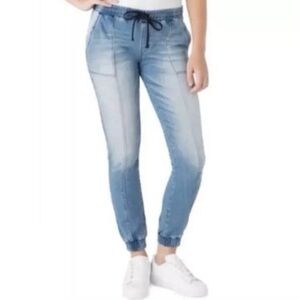 EUC Denizen Levi Jogger Jeans